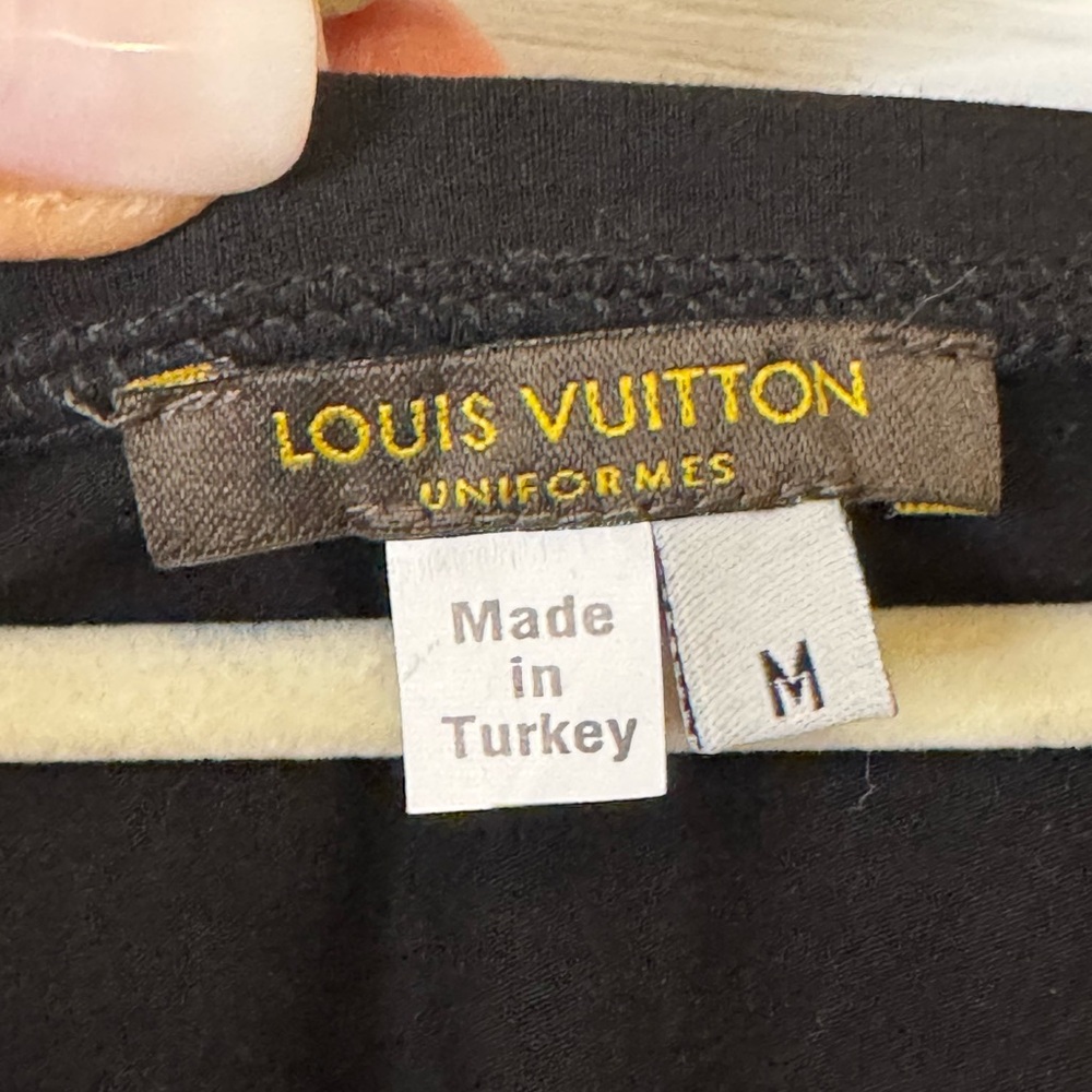 Louis Vuitton Black T-Shirt Size M - Picture 3 of 5